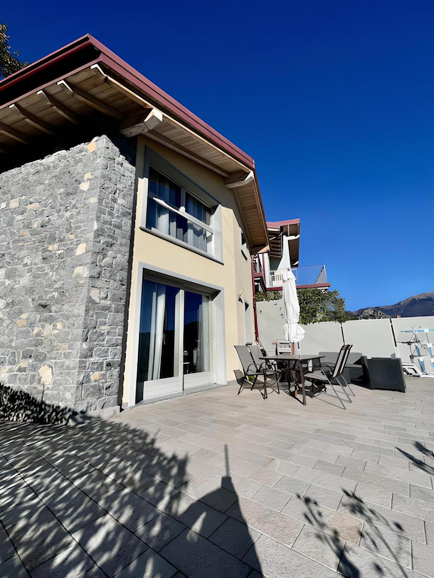 Appartamento Grande Terrazza Vista Lago Parzanica 外观 照片