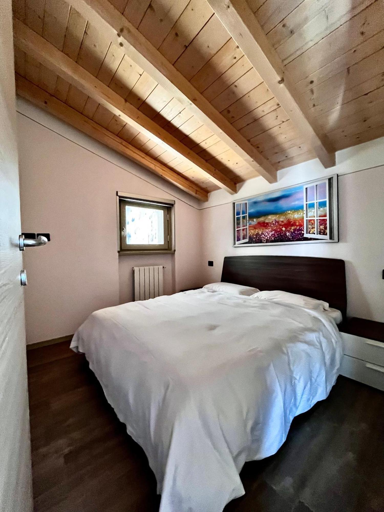 Appartamento Grande Terrazza Vista Lago Parzanica 外观 照片